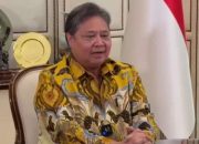 Dengan Mengucapkan Bismillah,  Airlangga Hartarto Menyatakan Pengunduran diri sebagai Ketua Umum DPP Partai Golkar.