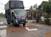 Empat Tahun Jalan Rusak Tak Tersentuh, Masarakat Berharap Kepada Pemimpin Baru Bisa Diperbiki