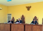 Sidang Perdana KIP, Ketua PWRI Metro, Suparwan Kepsek SMAN 1 Way Jepara Tidak Paham Aturan
