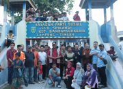 Wakil Bupati Lampung Tengah, I Komang Koheri S.E Menyerahkan Bantuan Sosial Kepada Penyandang ODGJ