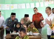 Bupati Ardito dan Gubernur Lampung Luncurkan Dapur Makan Bergizi Gratis di Seputih Raman