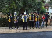 Bupati Lampung Tengah, Ardito Wijaya, Meninjau Langsung Perbaikan Kondisi Ruas Jalan Di Kampung Komering Putih