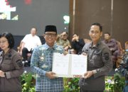 Bupati Ardito Wijaya Teken Kerja Sama dengan Kejari Lampung Tengah, Disaksikan Menteri Desa Dan Pejabat Tinggi Negara