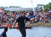 Danau Tirta Gangga Riuh Oleh Festival Dayung, Warga Tumpah Ruah Sambut Event Tahunan
