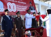 Wakil Bupati Lampung Tengah Pimpin Upacara Penurunan Bendera HUT Ke-80 RI