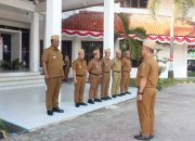 I Komang Koheri, Pimpin Apel Mingguan Di Halaman Kantor Pemerintah Kabupaten Lampung