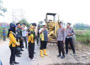 Kolaborasi Lintas Sektor, Bupati Ardito Tinjau dan Perbaiki Ruas Jalan Gunung Sugih–Kota Gajah
