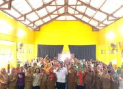 Wakil Bupati Komang Koheri Buka Sosialisasi Gerakan Pekerja Perempuan Sehat dan Produktif di Seputih Raman