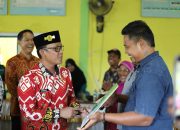 Bupati Lampung Tengah Serahkan Bantuan JKK dan JKM untuk Nelayan