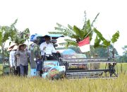 Plt Bupati Lampung Tengah Hadiri Tasyakuran Swasembada Pangan dan Panen Raya di Seputih Raman