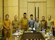 Plt. Bupati Lampung Tengah Hadiri RUPS LB PT. BPRS Rajasa Syariah 2025, Dorong Inovasi dan Perluasan Akses UMKM