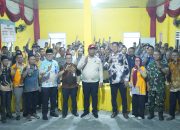 Plt Bupati Lampung Tengah Serahkan Siltap dan Bina Aparatur Kampung di Tiga Kecamatan