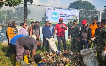 Peringati Hari Lingkungan Hidup Sedunia 2026, Plt Bupati Lampung Tengah Pimpin Aksi Bersih-Bersih di Kota gajah