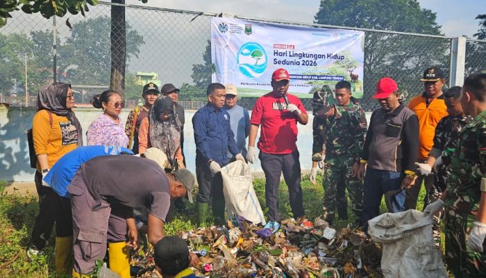 Peringati Hari Lingkungan Hidup Sedunia 2026, Plt Bupati Lampung Tengah Pimpin Aksi Bersih-Bersih di Kota gajah