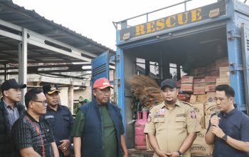Plt. Bupati Lampung Tengah Salurkan Bantuan Logistik Kemensos untuk Perkuat Lumbung Sosial